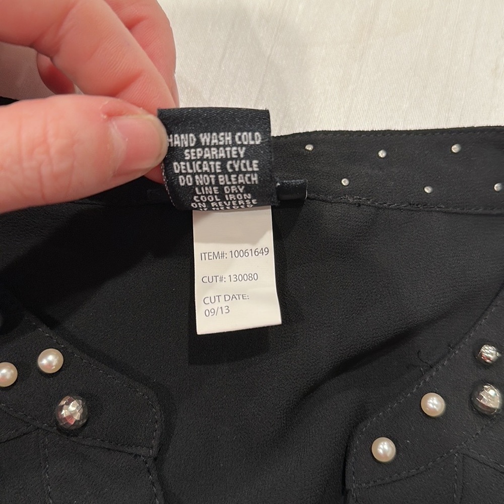 Torrid Sheer Blouse - Picture 10 of 10